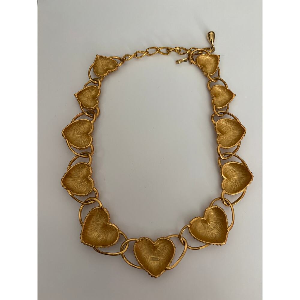 Vintage Trifari Gold Tone Collar Necklace Puffy Heart Links Chunky Excellent - Picture 6 of 7